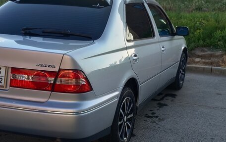 Toyota Vista V30, 2000 год, 690 000 рублей, 4 фотография