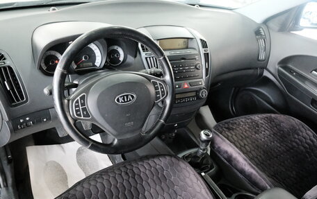 KIA cee'd I рестайлинг, 2009 год, 599 000 рублей, 10 фотография