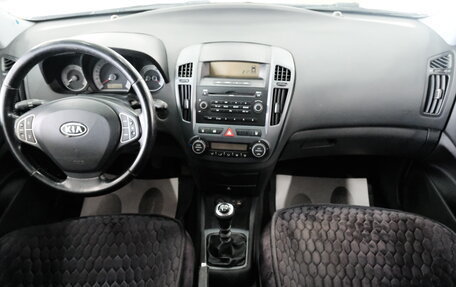KIA cee'd I рестайлинг, 2009 год, 599 000 рублей, 15 фотография