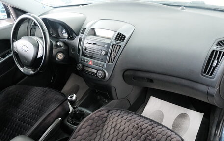 KIA cee'd I рестайлинг, 2009 год, 599 000 рублей, 22 фотография
