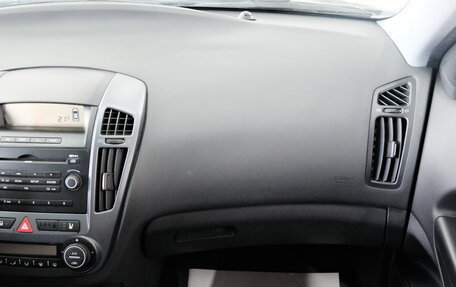KIA cee'd I рестайлинг, 2009 год, 599 000 рублей, 21 фотография