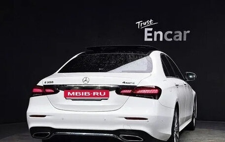 Mercedes-Benz E-Класс, 2021 год, 4 100 000 рублей, 4 фотография