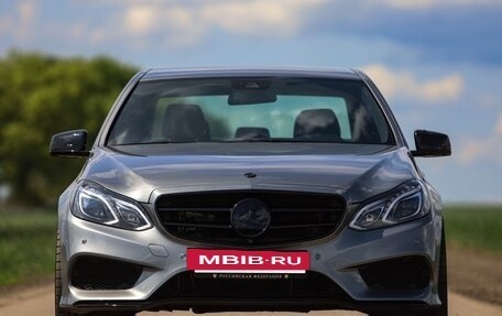 Mercedes-Benz E-Класс, 2015 год, 3 390 000 рублей, 6 фотография