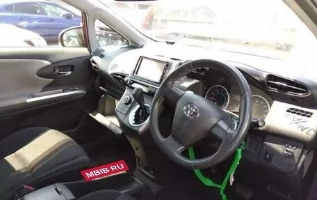 Toyota Wish II, 2009 год, 1 700 000 рублей, 9 фотография