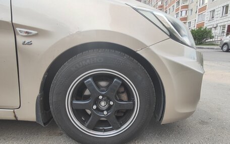 Hyundai Solaris II рестайлинг, 2013 год, 730 000 рублей, 6 фотография