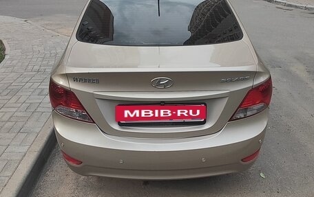 Hyundai Solaris II рестайлинг, 2013 год, 730 000 рублей, 3 фотография