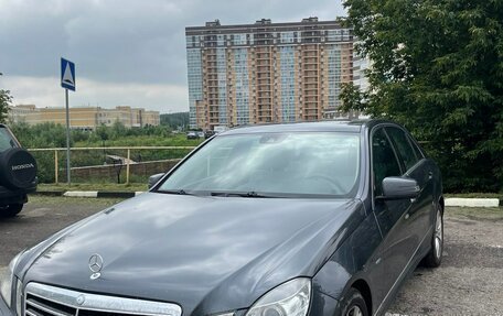 Mercedes-Benz E-Класс, 2010 год, 1 400 000 рублей, 2 фотография