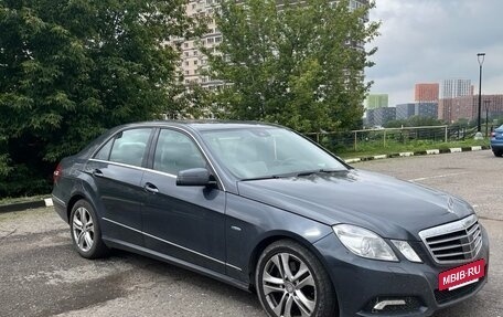Mercedes-Benz E-Класс, 2010 год, 1 400 000 рублей, 6 фотография