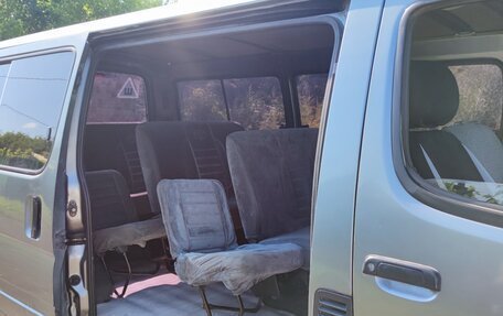 Toyota HiAce H100, 1996 год, 530 000 рублей, 2 фотография