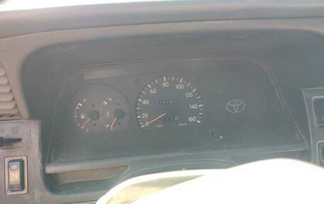 Toyota HiAce H100, 1996 год, 530 000 рублей, 10 фотография