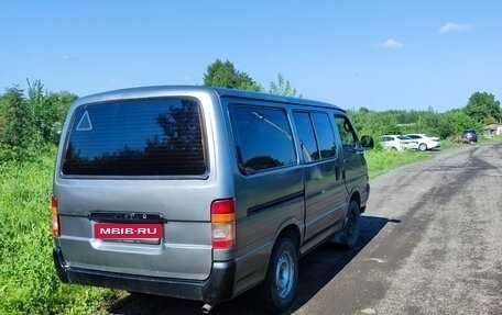 Toyota HiAce H100, 1996 год, 530 000 рублей, 3 фотография