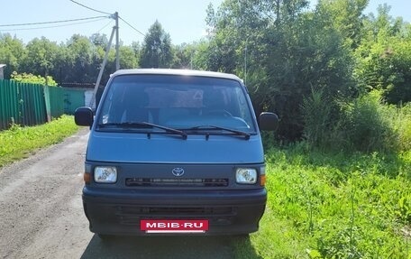 Toyota HiAce H100, 1996 год, 530 000 рублей, 5 фотография