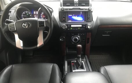 Toyota Land Cruiser Prado 150 рестайлинг 2, 2016 год, 4 500 000 рублей, 6 фотография