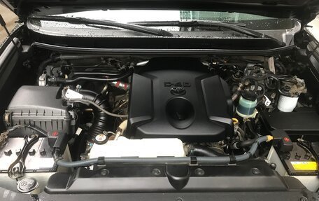 Toyota Land Cruiser Prado 150 рестайлинг 2, 2016 год, 4 500 000 рублей, 8 фотография