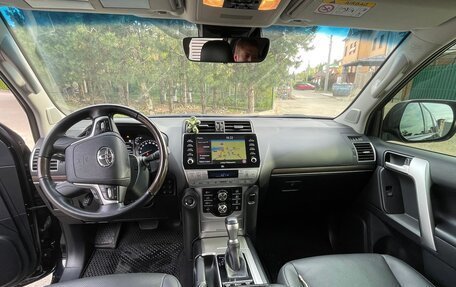 Toyota Land Cruiser Prado 150 рестайлинг 2, 2022 год, 3 500 000 рублей, 10 фотография
