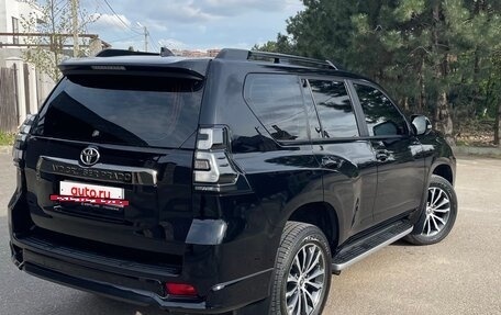 Toyota Land Cruiser Prado 150 рестайлинг 2, 2022 год, 3 500 000 рублей, 8 фотография