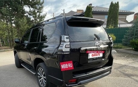 Toyota Land Cruiser Prado 150 рестайлинг 2, 2022 год, 3 500 000 рублей, 2 фотография
