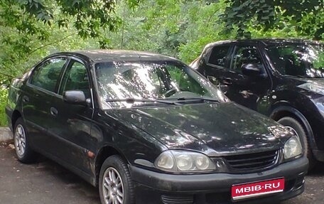 Toyota Avensis III рестайлинг, 1998 год, 415 000 рублей, 1 фотография