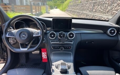 Mercedes-Benz C-Класс, 2017 год, 2 800 000 рублей, 10 фотография