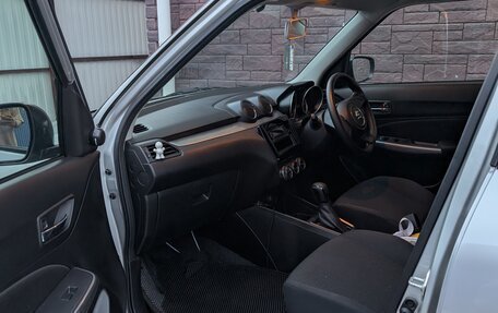 Suzuki Swift V, 2019 год, 1 050 000 рублей, 2 фотография