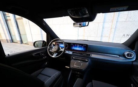 Mercedes-Benz V-Класс, 2025 год, 15 400 000 рублей, 20 фотография