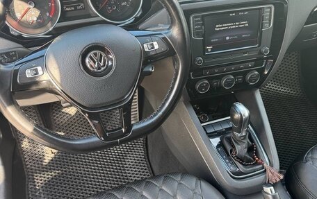Volkswagen Jetta VI, 2018 год, 1 150 000 рублей, 4 фотография