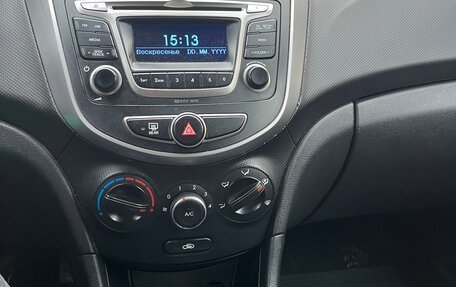 Hyundai Solaris II рестайлинг, 2016 год, 630 000 рублей, 10 фотография