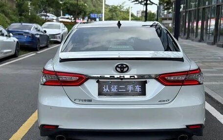 Toyota Camry, 2022 год, 2 420 000 рублей, 6 фотография