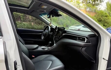 Toyota Camry, 2022 год, 2 420 000 рублей, 11 фотография