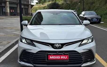 Toyota Camry, 2022 год, 2 420 000 рублей, 2 фотография