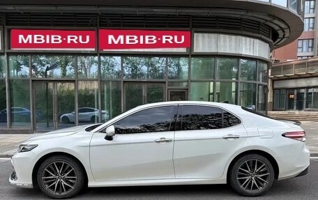Toyota Camry, 2022 год, 2 420 000 рублей, 8 фотография