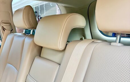 Toyota Land Cruiser Prado 150 рестайлинг 2, 2020 год, 6 500 000 рублей, 11 фотография