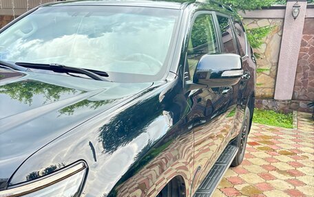 Toyota Land Cruiser Prado 150 рестайлинг 2, 2020 год, 6 500 000 рублей, 6 фотография