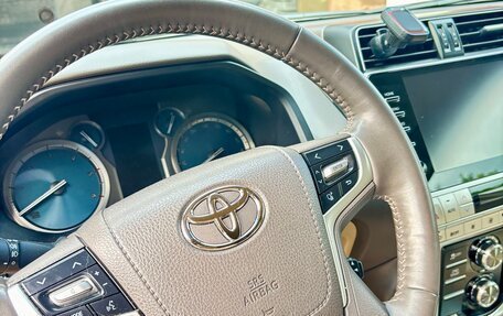 Toyota Land Cruiser Prado 150 рестайлинг 2, 2020 год, 6 500 000 рублей, 9 фотография