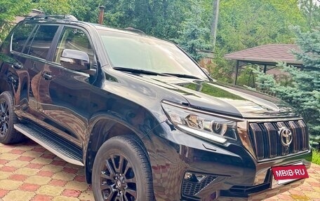 Toyota Land Cruiser Prado 150 рестайлинг 2, 2020 год, 6 500 000 рублей, 2 фотография