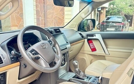 Toyota Land Cruiser Prado 150 рестайлинг 2, 2020 год, 6 500 000 рублей, 8 фотография