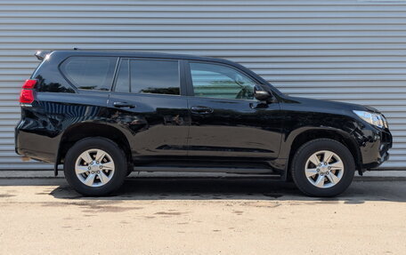 Toyota Land Cruiser Prado 150 рестайлинг 2, 2018 год, 4 250 000 рублей, 4 фотография