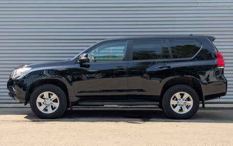 Toyota Land Cruiser Prado 150 рестайлинг 2, 2018 год, 4 250 000 рублей, 8 фотография