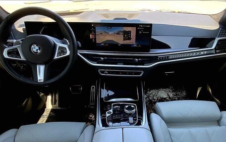 BMW X7, 2022 год, 7 800 003 рублей, 13 фотография