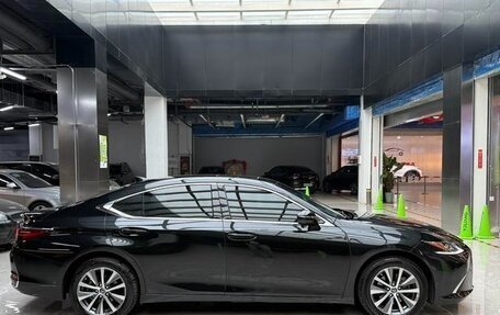 Lexus ES VII, 2022 год, 3 250 000 рублей, 7 фотография
