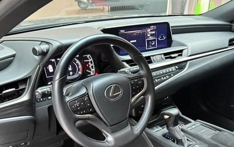 Lexus ES VII, 2022 год, 3 250 000 рублей, 16 фотография