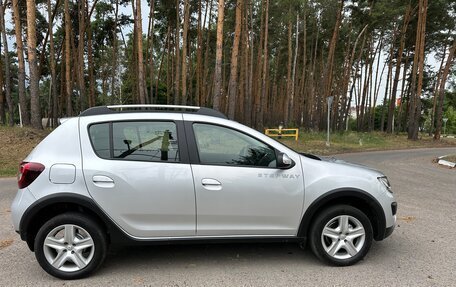 Renault Sandero II рестайлинг, 2015 год, 1 099 999 рублей, 9 фотография