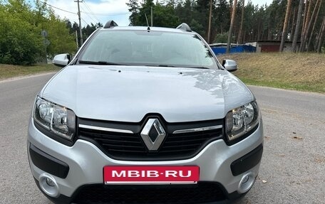 Renault Sandero II рестайлинг, 2015 год, 1 099 999 рублей, 2 фотография