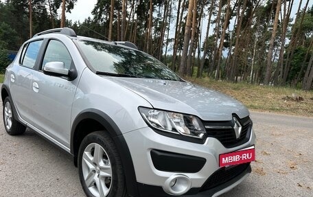 Renault Sandero II рестайлинг, 2015 год, 1 099 999 рублей, 8 фотография