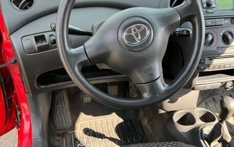 Toyota Yaris I рестайлинг, 2003 год, 256 000 рублей, 16 фотография