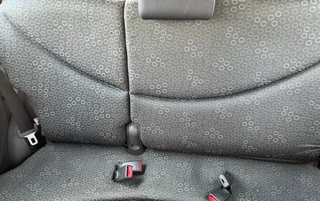 Toyota Yaris I рестайлинг, 2003 год, 256 000 рублей, 18 фотография