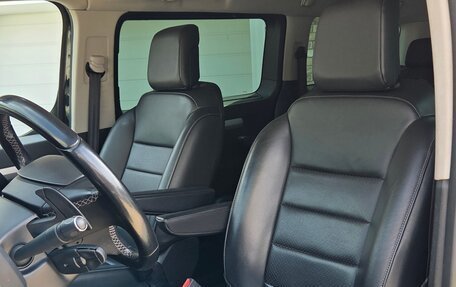 Peugeot Traveller I, 2020 год, 2 500 000 рублей, 14 фотография