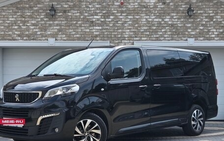 Peugeot Traveller I, 2020 год, 2 500 000 рублей, 2 фотография