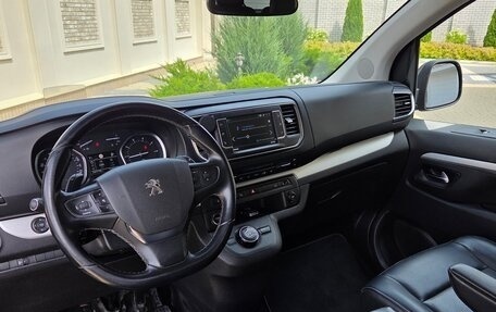 Peugeot Traveller I, 2020 год, 2 500 000 рублей, 16 фотография
