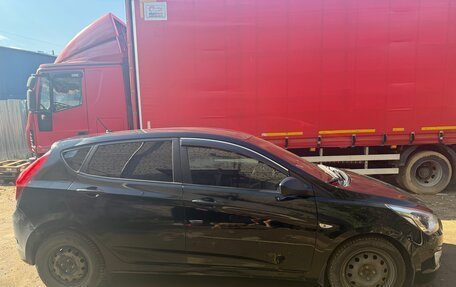 Hyundai Solaris II рестайлинг, 2014 год, 695 000 рублей, 2 фотография